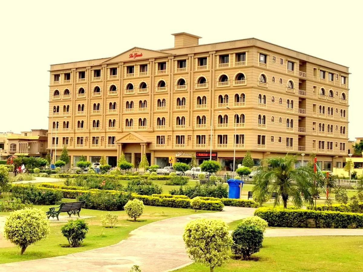 Executive 3 Bedrooms Apartment In Bahria Town Rawalpindi Exterior photo