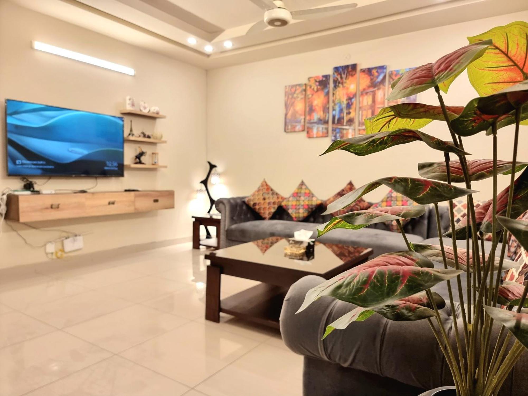 Executive 3 Bedrooms Apartment In Bahria Town Rawalpindi Exterior photo