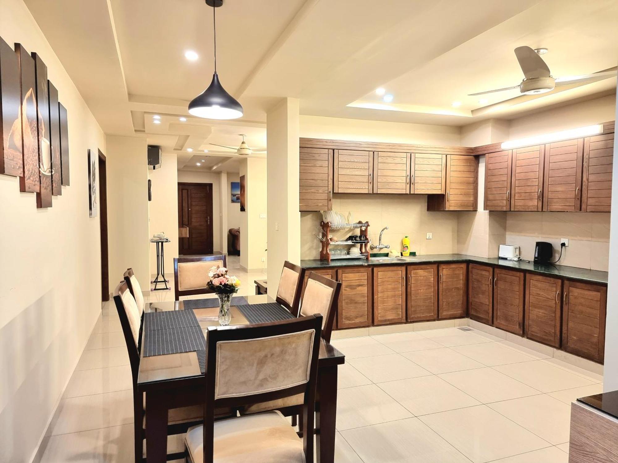 Executive 3 Bedrooms Apartment In Bahria Town Rawalpindi Exterior photo