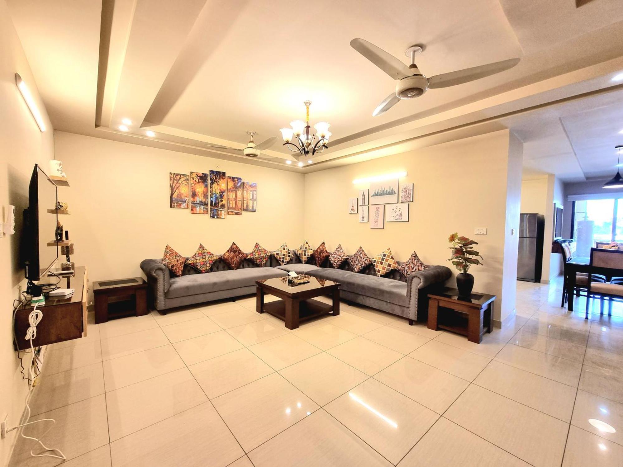 Executive 3 Bedrooms Apartment In Bahria Town Rawalpindi Exterior photo